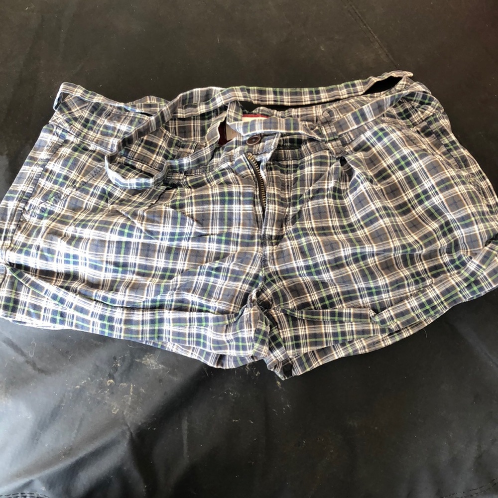 Hollister plaid shorts very cozy